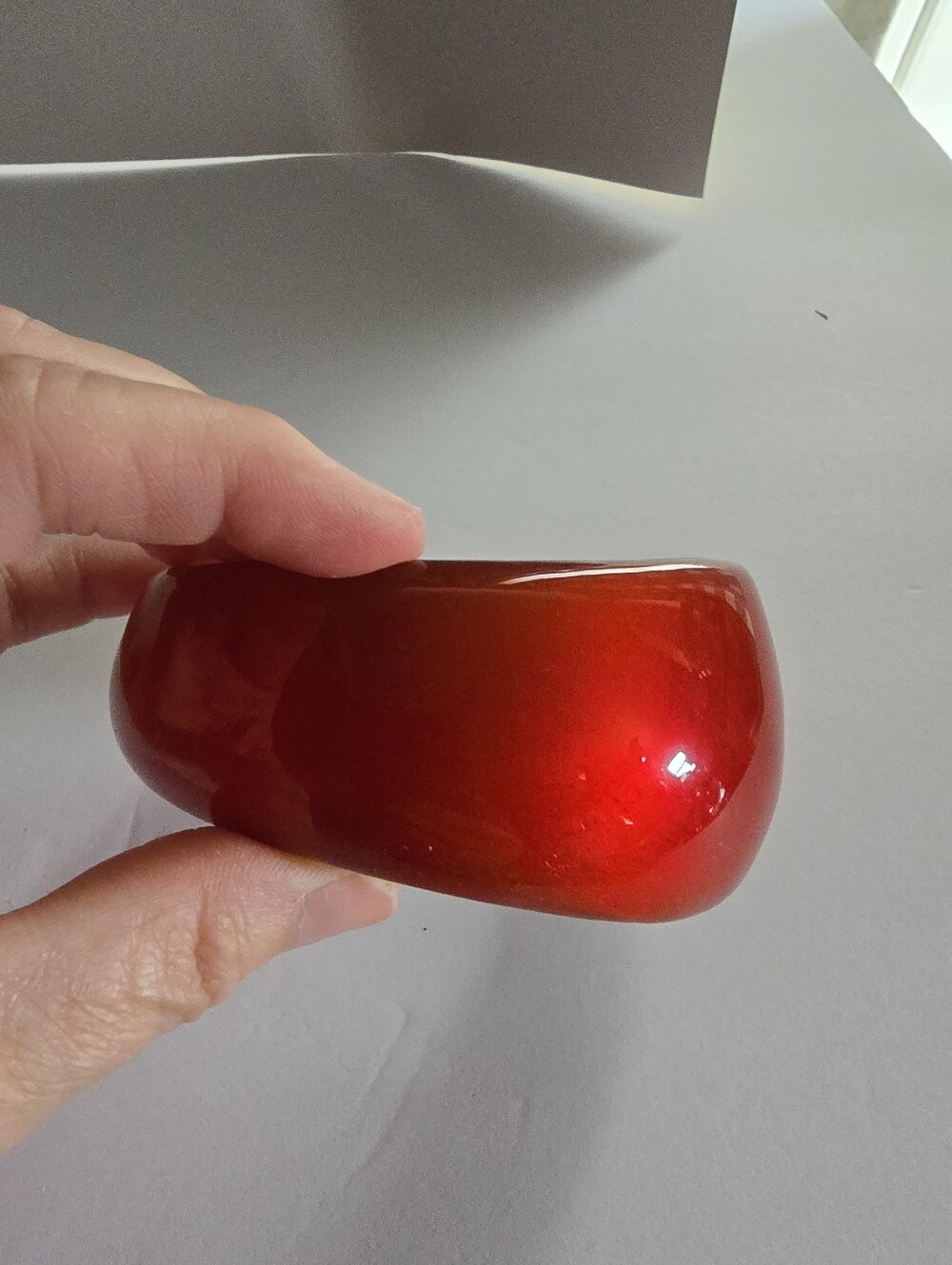 Vintage Red Bakelite Bangle - Catseye Stylish Decorative Bracelet